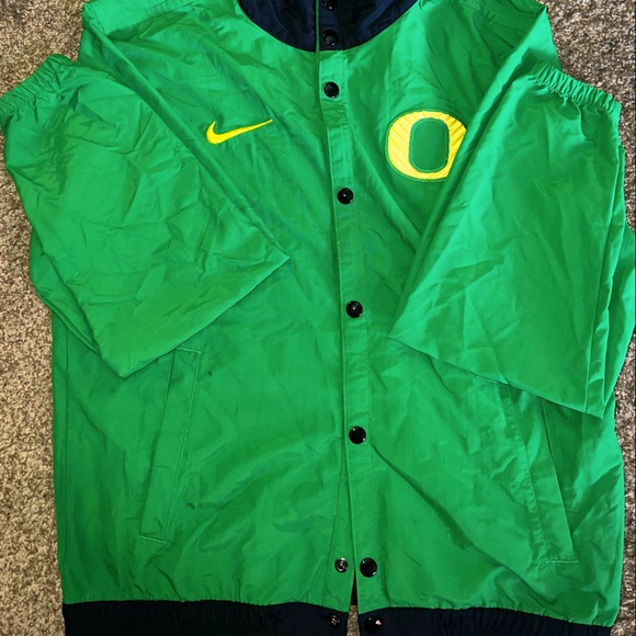 RARE OFFICAL Nike Medium Vintage University of Oregon Ducks Green Bomber jacket